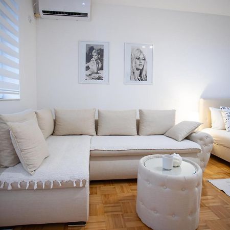 Apartman Elle سومبور المظهر الخارجي الصورة